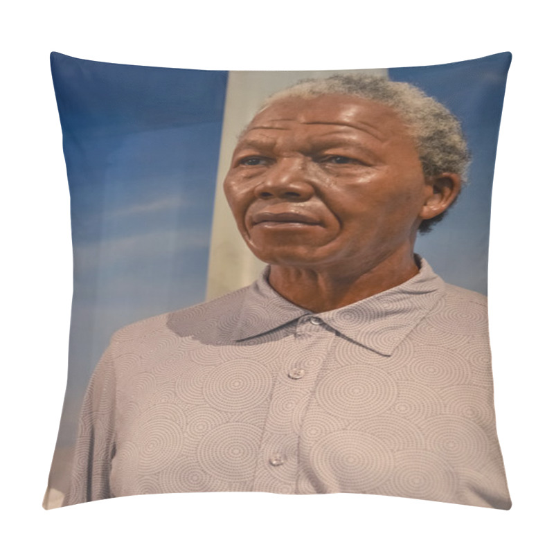 Personality  Wax Portrait Of Nelson Mandela At Madame Tussaud's Museum In New York Pillow Covers