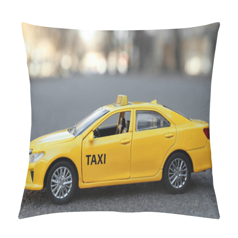 Personality  Yellow Taxi Car Model On City Street Pillow Covers