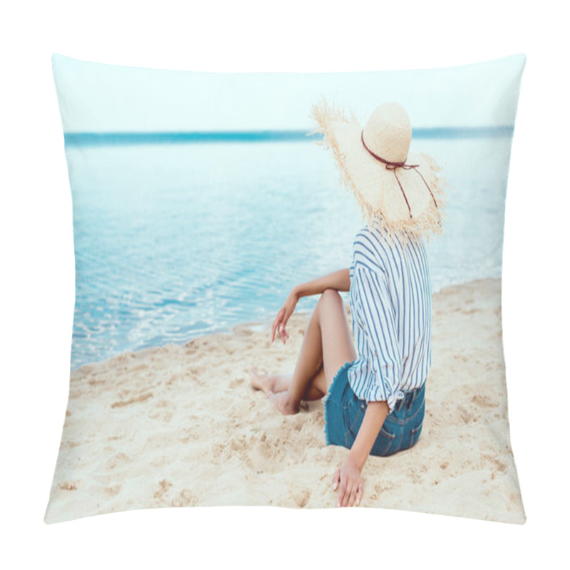 Personality  Rear View Of Young Woman In Straw Hat Relaxing On Sandy Beach  Pillow Covers