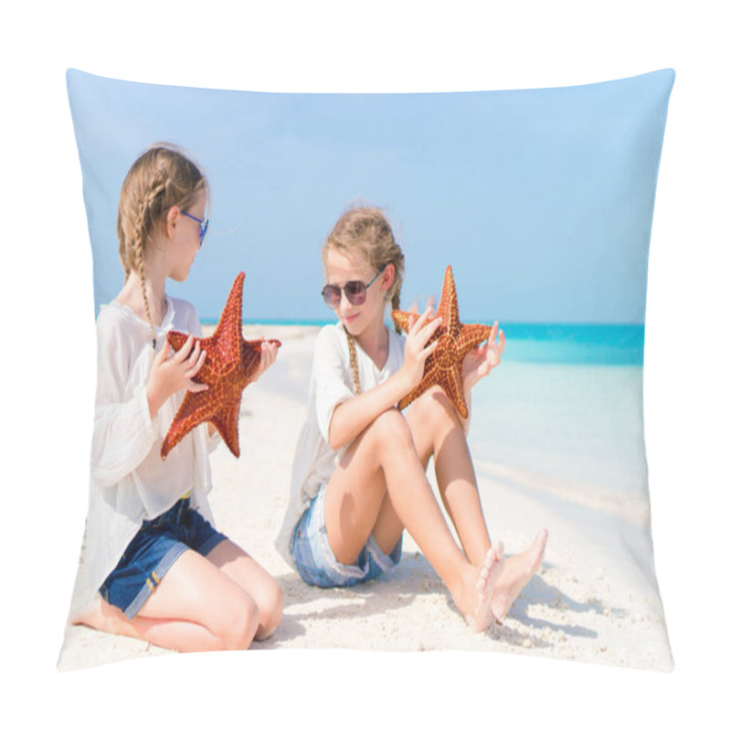 Personality  Adorable Little Girls With Starfishes On White Empty Beach Pillow Covers