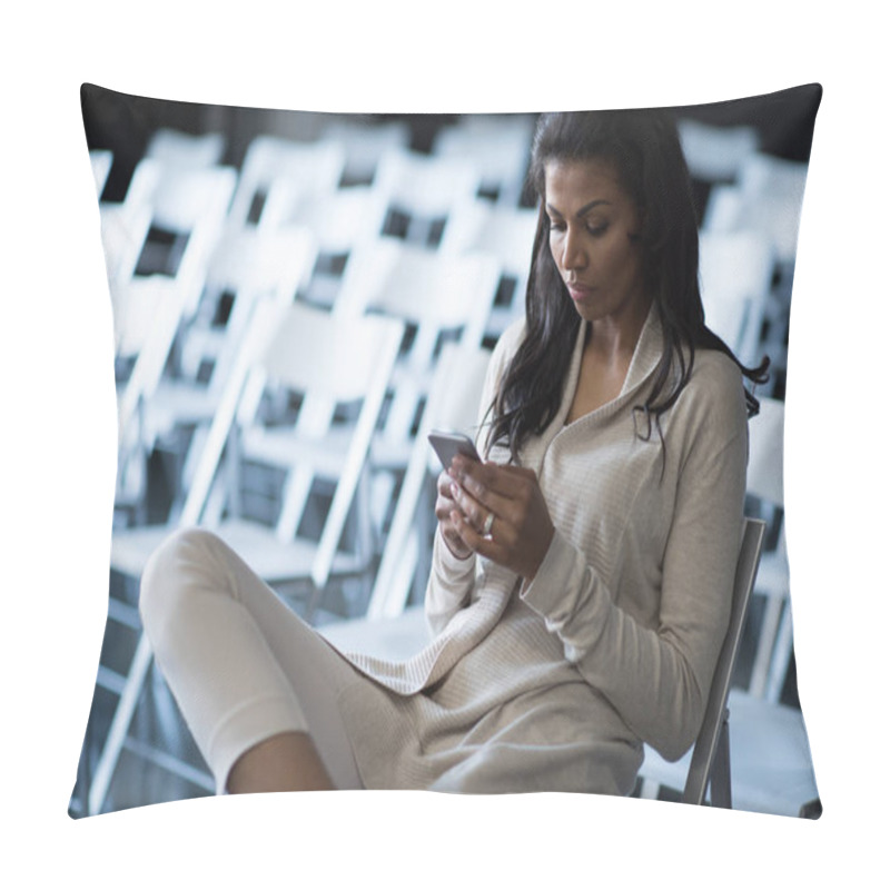 Personality  African American Woman Using Smartphone Pillow Covers