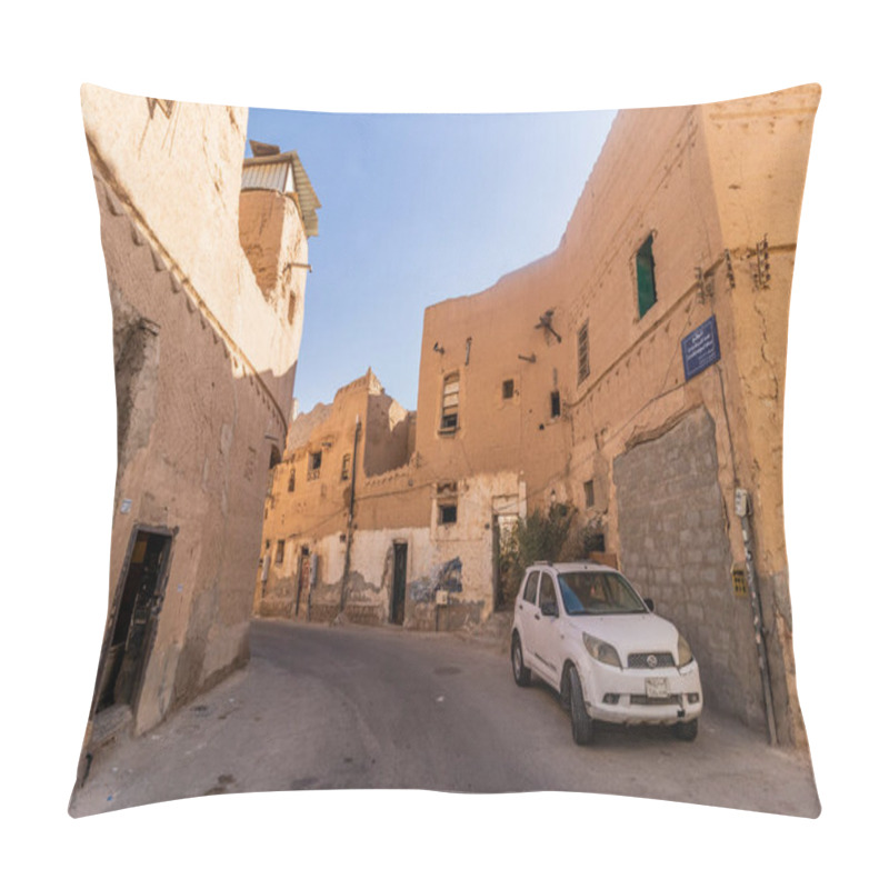 Personality  RIYADH, SAUDI ARABIA - NOVEMBER 29, 2021: Street Of Ad Dirah Neighborhood In Riyadh, Saudi Arabia Pillow Covers