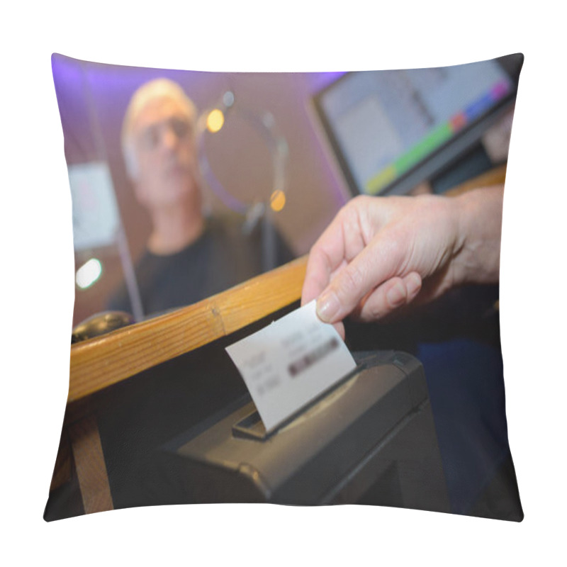 Personality  printing of the receipt pillow covers