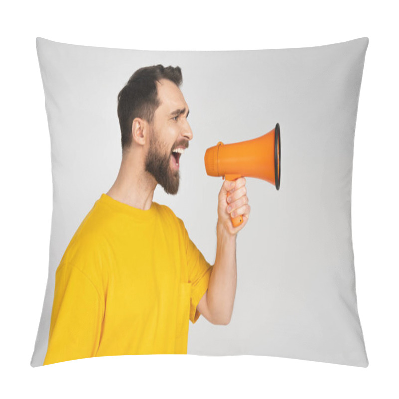 Personality  Side View Of Irritated Man In Yellow T-shirt Shouting In Megaphone Isolated On Grey Pillow Covers