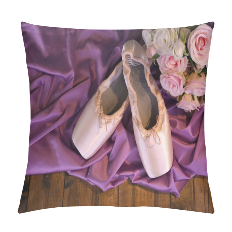 Personality  Ballet Pointe Shoes On Wooden Background Pillow Covers