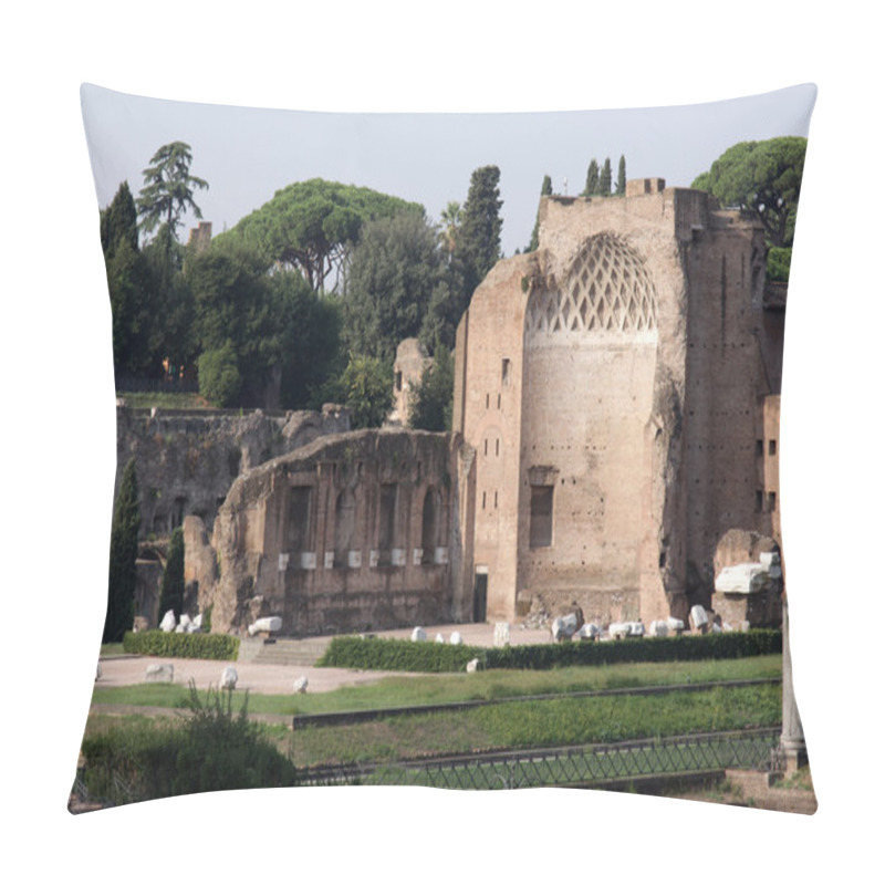 Personality  Temple Of Venus Of Rome Pillow Covers