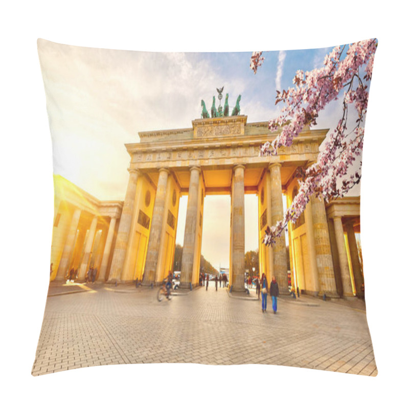 Personality  Brandenburg Gate At Spring Pillow Covers