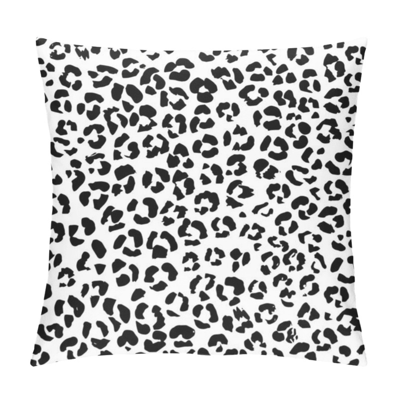 Personality  Abstract Leopard Skin Seamless Pattern Design. Jaguar, Leopard, Cheetah, Panther. Black And White Seamless Camouflage Background. Pillow Covers