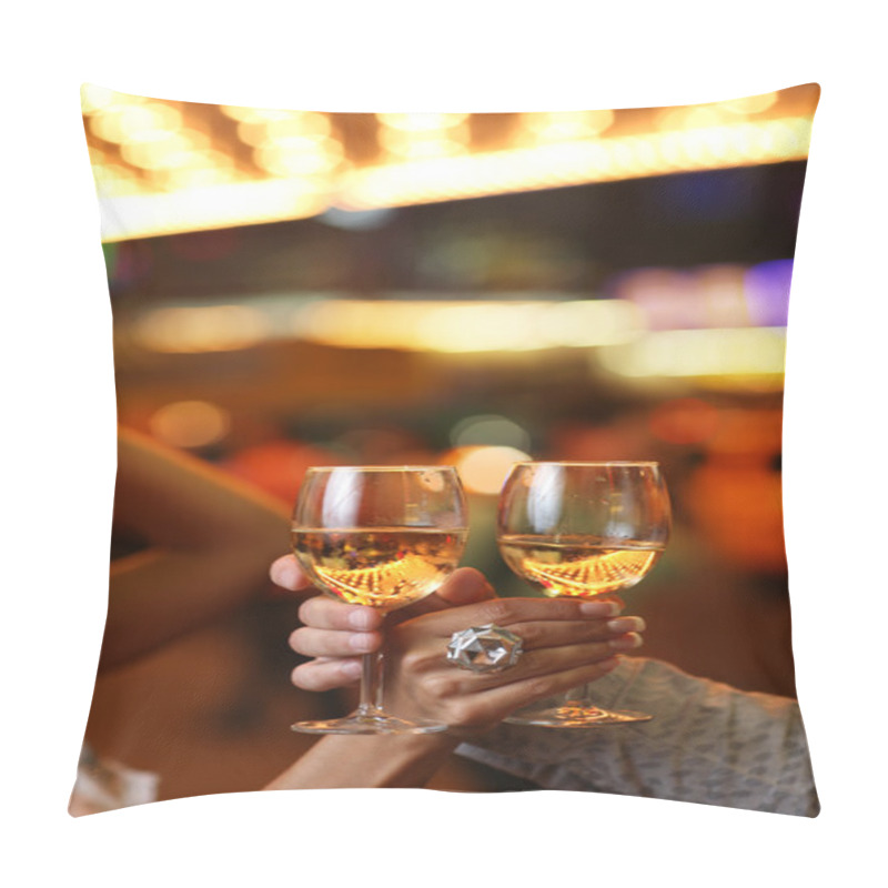 Personality  Hands Holding The Glasses Of Champagne Making A Toast Pillow Covers