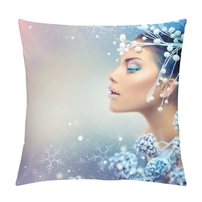 Personality  Winter Beauty Woman. Christmas Girl Makeup Pillow Covers