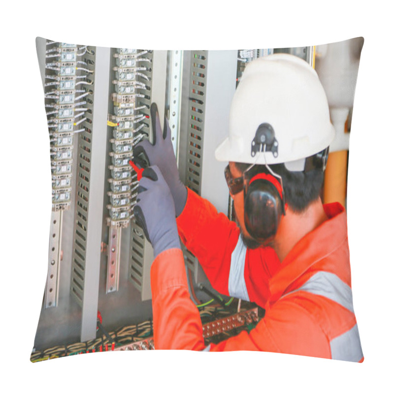 Personality  Operator Recording Operation Of Oil And Gas Process At Oil And Rig Plant, Offshore Oil And Gas Industry, Offshore Oil And Rig In The Sea, Operator Monitor Production Process, Routine Daily Record. Pillow Covers