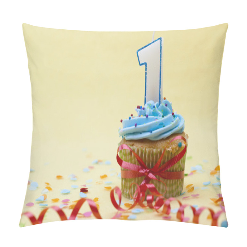 Personality  Close Up Image Of A Cupcake With Number 1 Candle Pillow Covers