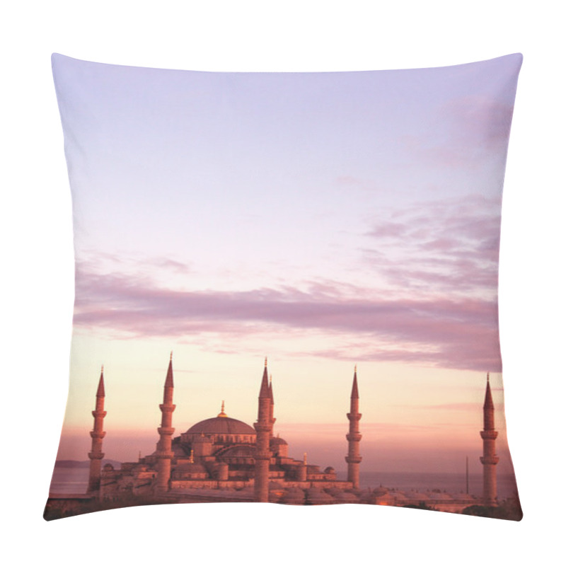 Personality  Aerial View Of Blue Mosque Pillow Covers