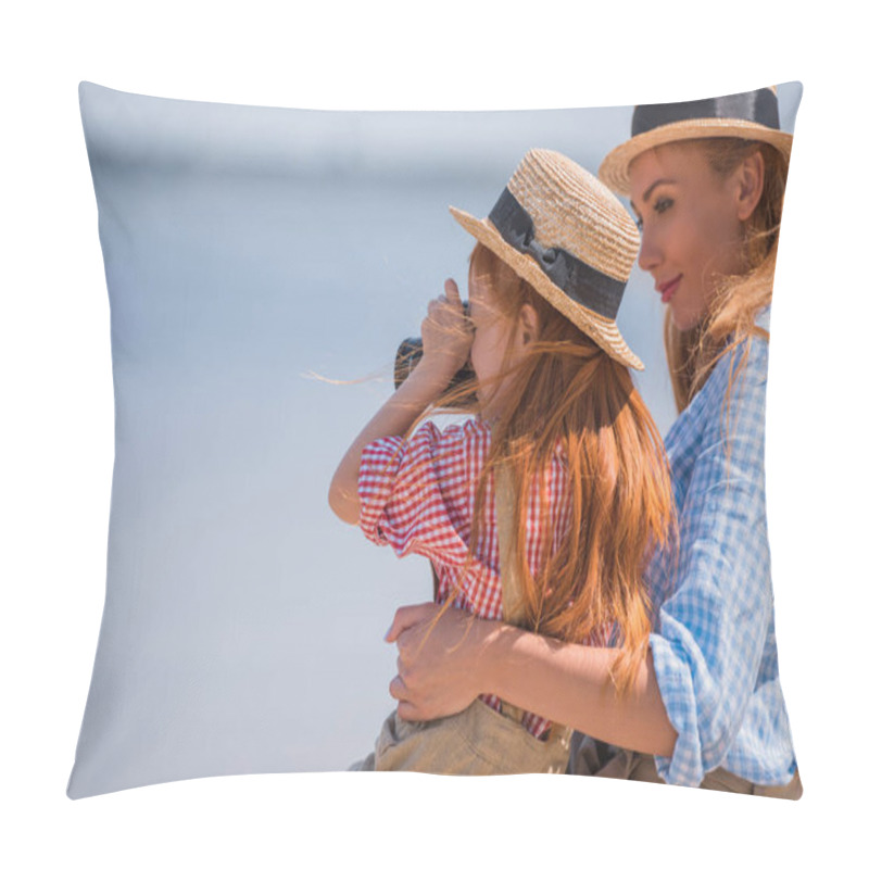 Personality  Mother And Daughter With Camera Pillow Covers