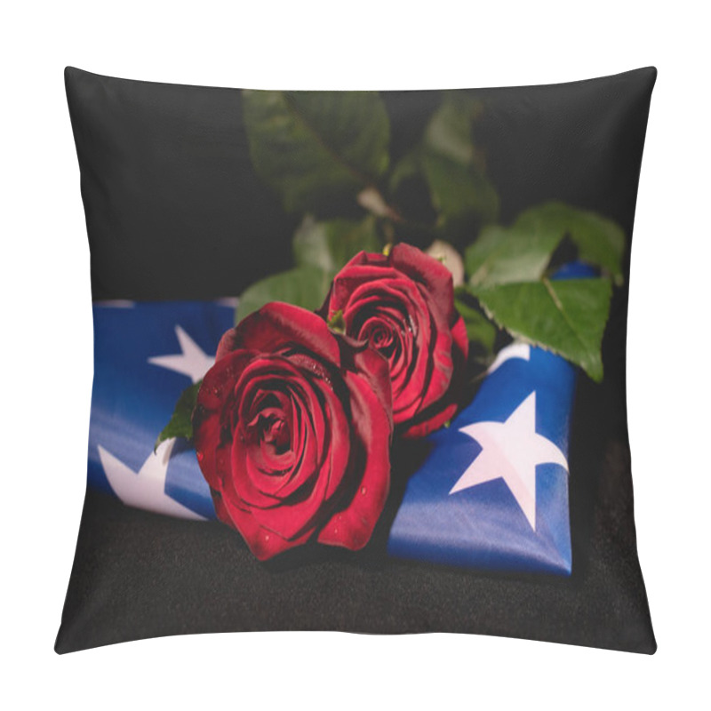 Personality  Red Roses And American Flag On Black Background, Funeral Concept Pillow Covers