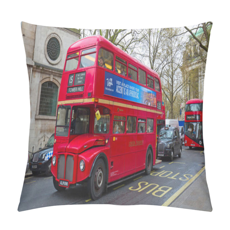 Personality  LONDON, UK - APRIL 17, 2016: Red Double Decker Bus On Canon Street. Pillow Covers