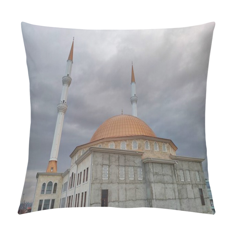 Personality  Turkiye, November 15, 2024, Majestic Mosque Under Stormy Skies: A Serene Symbol Of Faith And Resilience Standing Tall Against Dark Clouds, With Twin Minarets Reaching For The Heavens. Pillow Covers