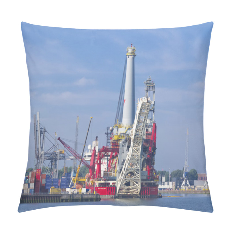 Personality  Heavy Lift Vessel Pillow Covers