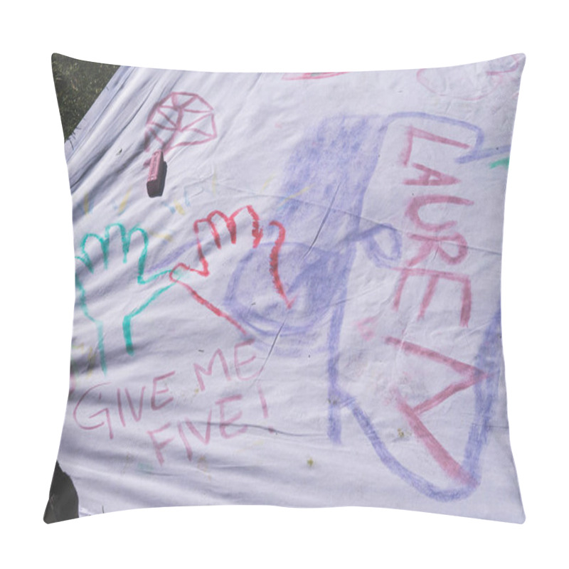 Personality  Chalk And Chalk Drawings Doodles Art Craft In New Zealand Pillow Covers