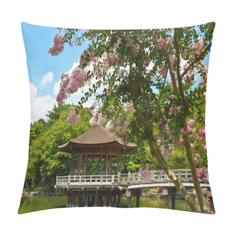 Personality  Gazebo In Nara Pillow Covers