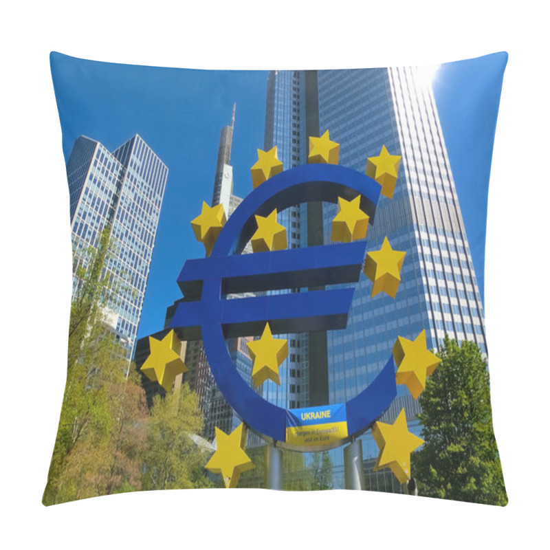 Personality  Frankfurt, Germany - April 20, 2022: Euro Sign Sculpture In A Park Among Modern Office Towers In Frankfurt And Ukrainian Flag- Ukraine And Europe Concept Pillow Covers