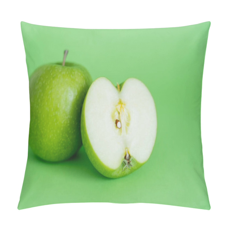 Personality  Juicy And Fresh Apples On Green Background Pillow Covers