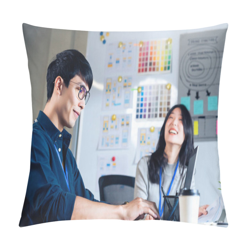 Personality  Asian Male Creaitve Senior Designer  Coworkers Consulting In Office On How To Solve A Problem As A Team To Young Ux Ui Junior Designer In Office Pillow Covers