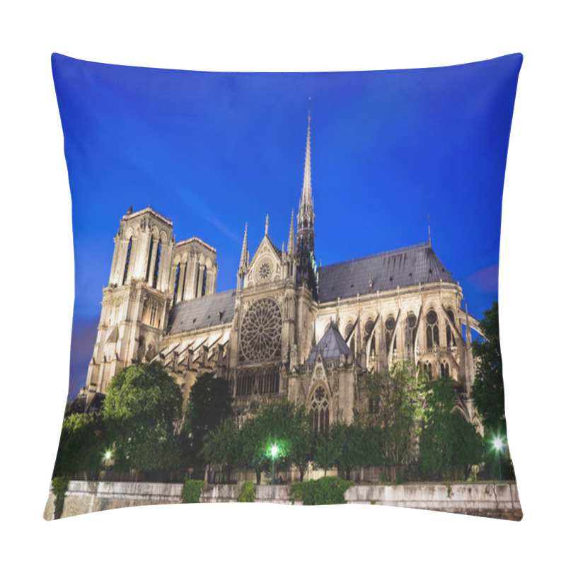 Personality  Notre Dame De Paris Pillow Covers