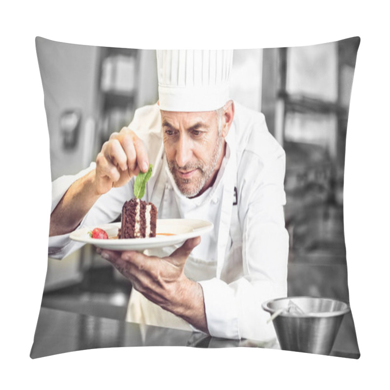 Personality  Concentrated Male Pastry Chef Decorating Dessert In Kitchen Pillow Covers