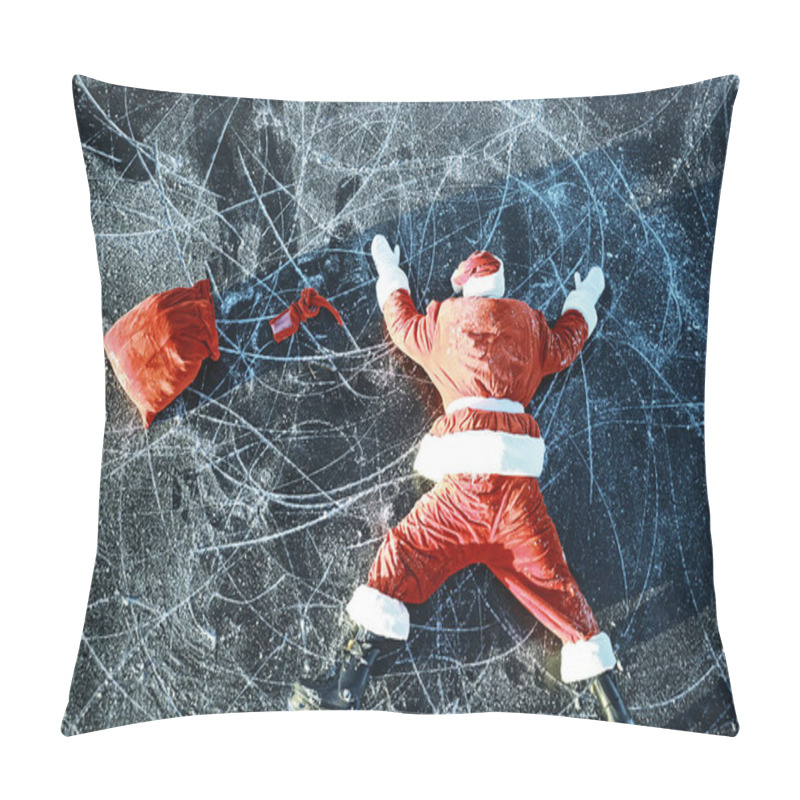 Personality  Santa Claus Skating On The Ice Of The Lake, Slipped, Lies Down, Santa Loser Pillow Covers