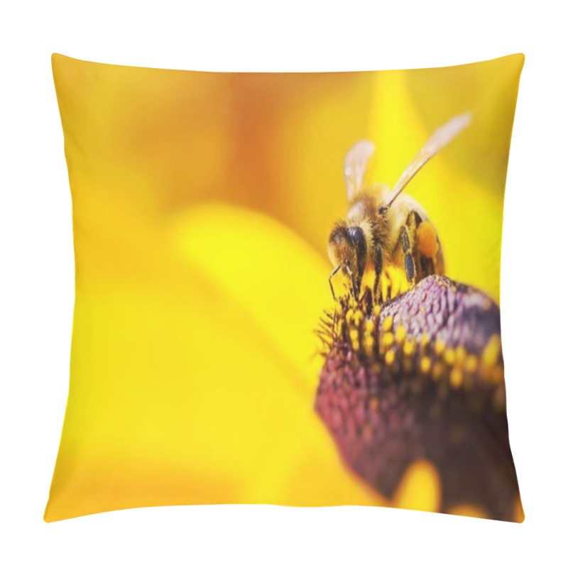 Personality  Close-up Photo Of A Western Honey Bee Gathering Nectar And Sprea Pillow Covers