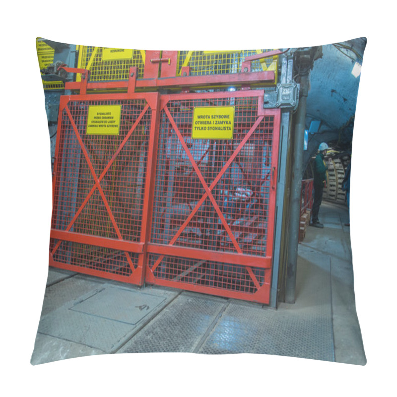 Personality  People Wearing  Helmets Waiting For An Elevator To A Shaft In A Coal Mine Pillow Covers