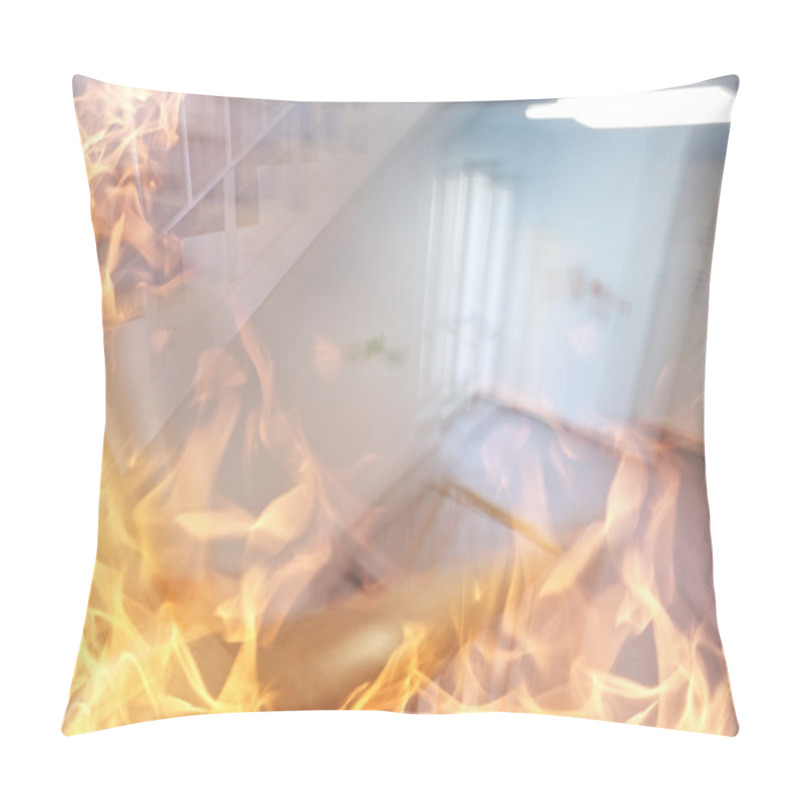 Personality  Runnaway From Burning Building Pillow Covers