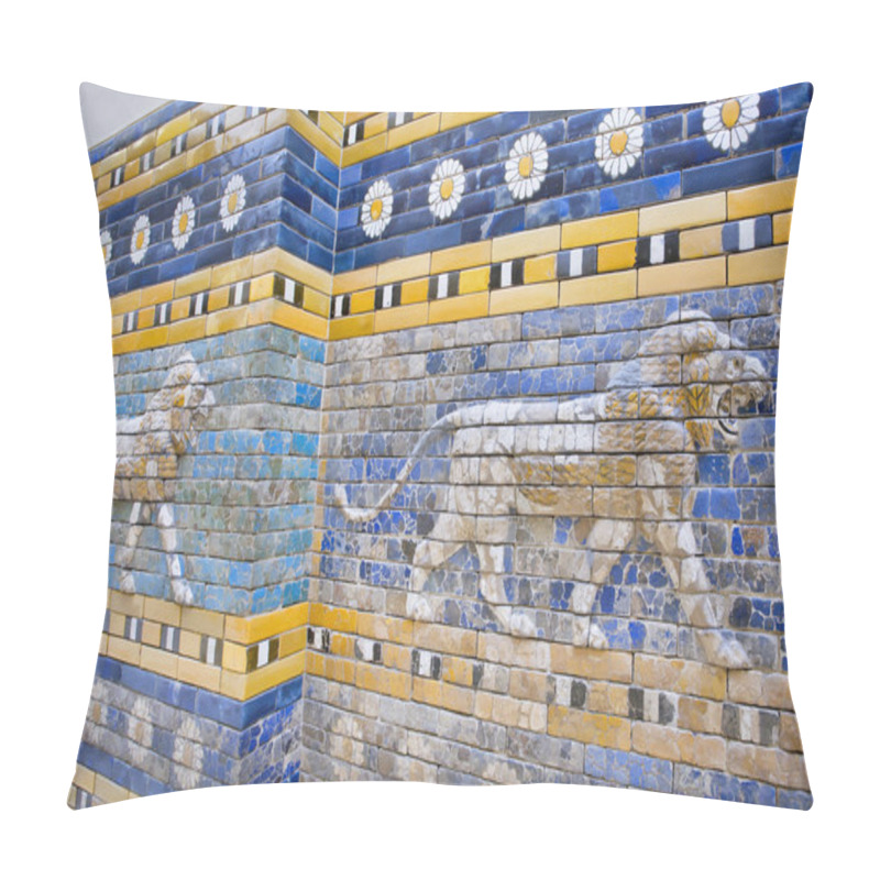 Personality  Lions Following On The Hunt, Patterned Wall Of  The Historical City Of Babylon Pillow Covers