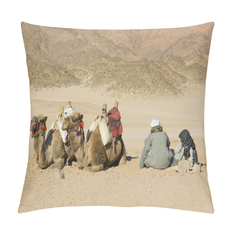 Personality  Camels And Bedouins In The Desert Pillow Covers