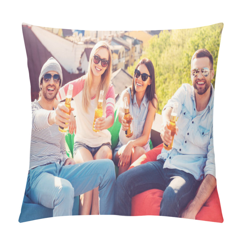 Personality  People Holding Bottles With Beer And Cheering Pillow Covers