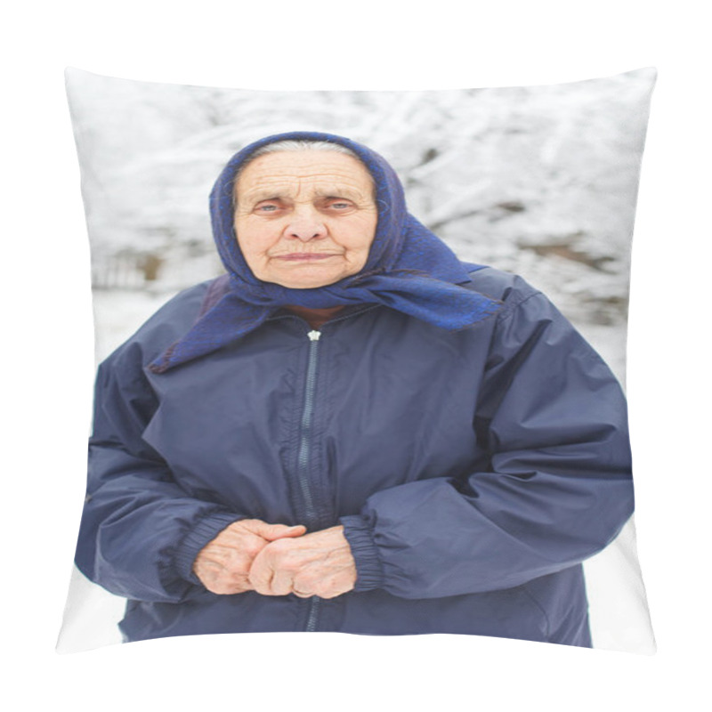 Personality  Old And Beautifil Lady Pillow Covers