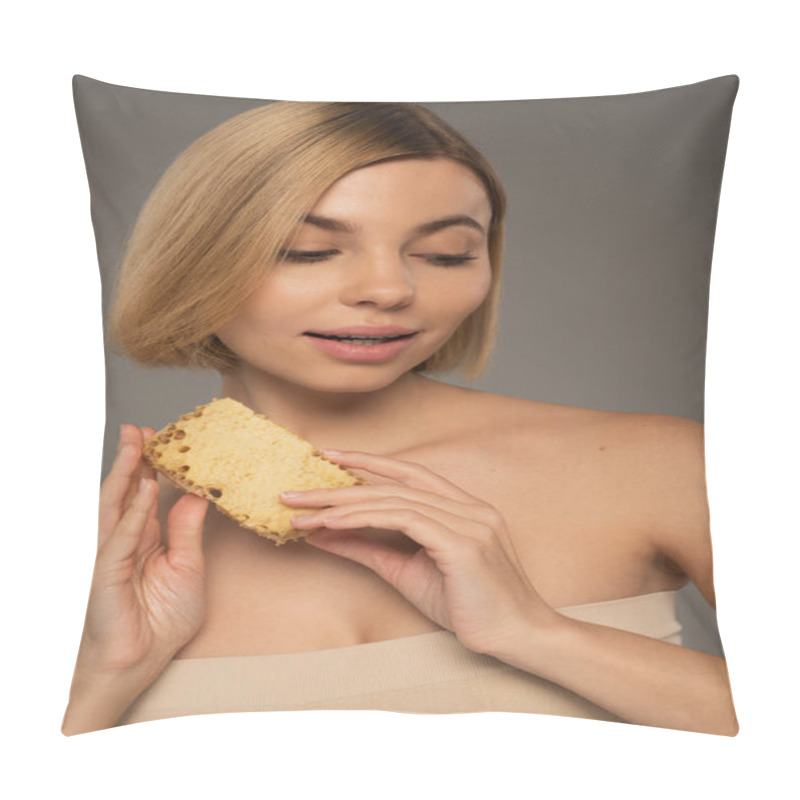 Personality  Blonde Woman With Bare Shoulders Holding Piece Of Sweet Honeycomb Isolated On Grey Pillow Covers