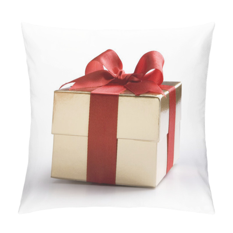 Personality  Art Gold Gift Box With Red Bow Gold Gift Box With Red Bow Isolated On White Pillow Covers