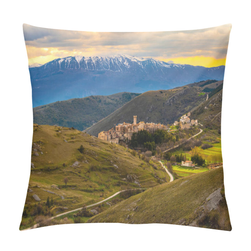 Personality  View Of Village Santo Stefano Di Sessanio In Abruzzo In The Gran Sasso National Park And Majella Mountains With Its Rolling Hills And High Ranges At Sunset Romantic Pillow Covers