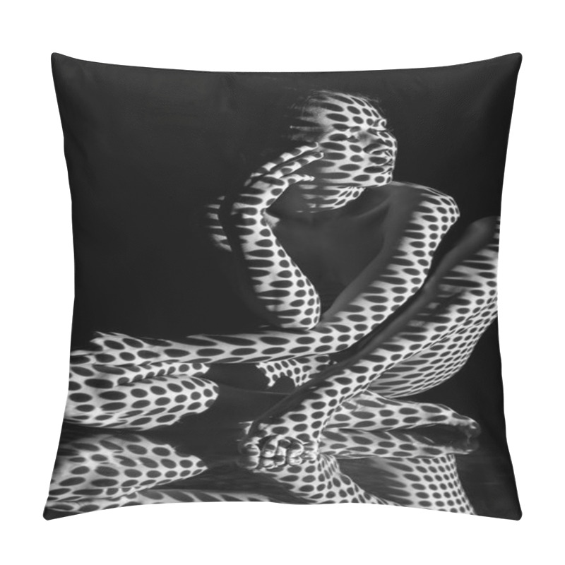 Personality  The  Body Of Woman With Black And White Pattern Pillow Covers