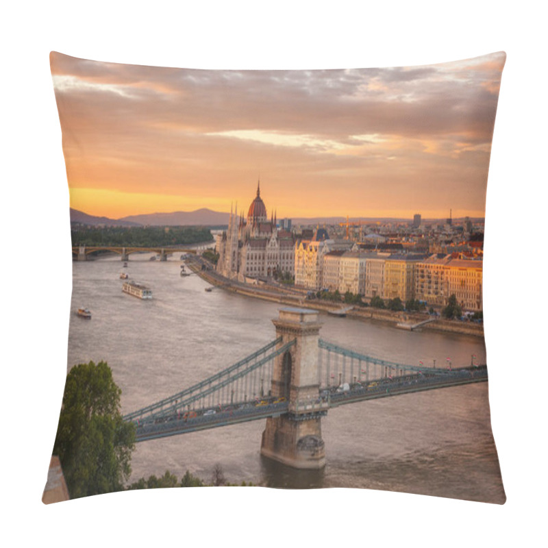 Personality  Amazing Sunset Above Hungarian Parliament In Budapest Pillow Covers