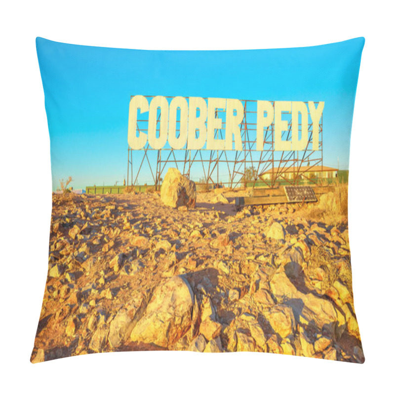 Personality  Coober Pedy Wellcome Sign At Sunset Pillow Covers