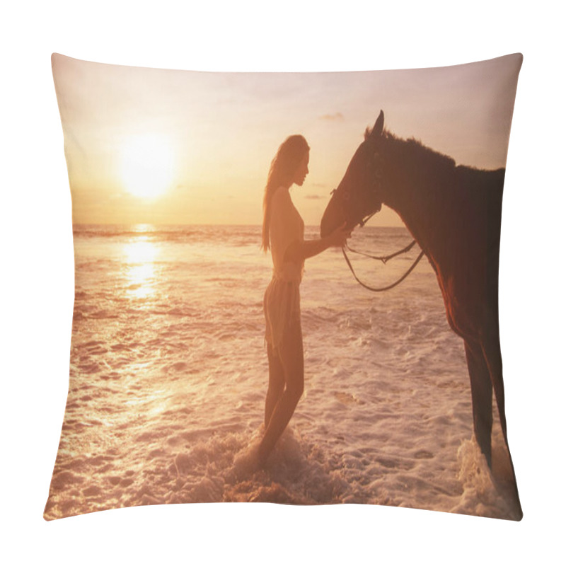 Personality  Portrait Of The Pretty Lady With A Horse Pillow Covers