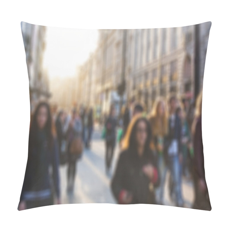 Personality  Crowded Street In London, Blurred Background Pillow Covers