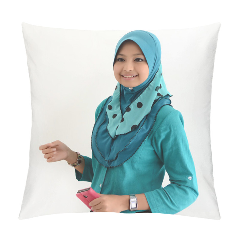 Personality  Young Asian Muslim Woman In Head Scarf Smile Pillow Covers