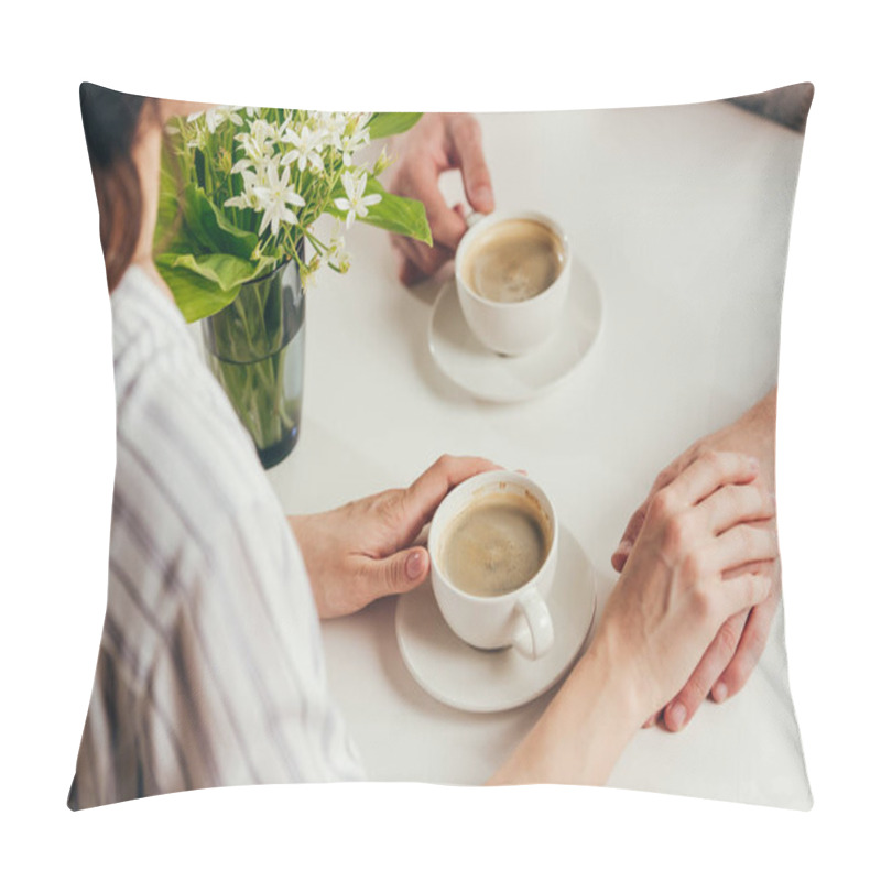 Personality  Couple Drinking Coffee And Holding Hands Pillow Covers