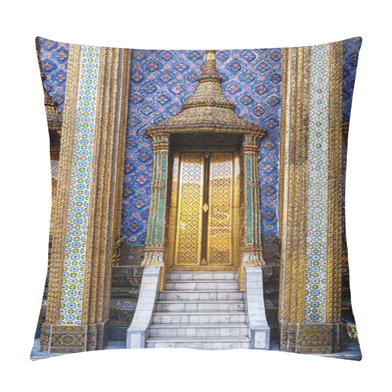 Personality  Golden Doors Of Famous Temple In Thailand Pillow Covers