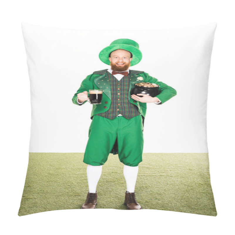 Personality  Leprechaun With Pot Of Gold And Dark Beer, On Grass Isolated On White Pillow Covers