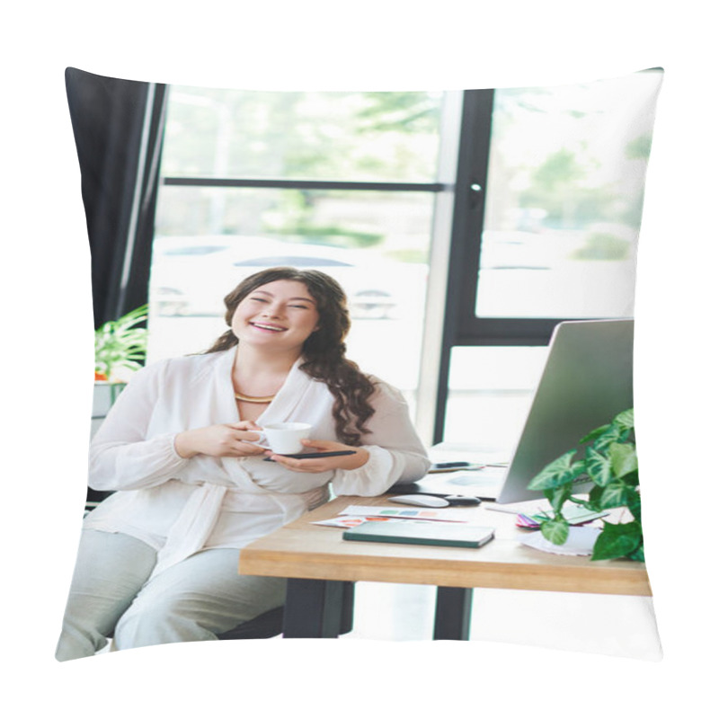 Personality  The Young Plus Size Woman Enjoys A Peaceful Afternoon At Office, Sipping Her Tea And Smiling. Pillow Covers